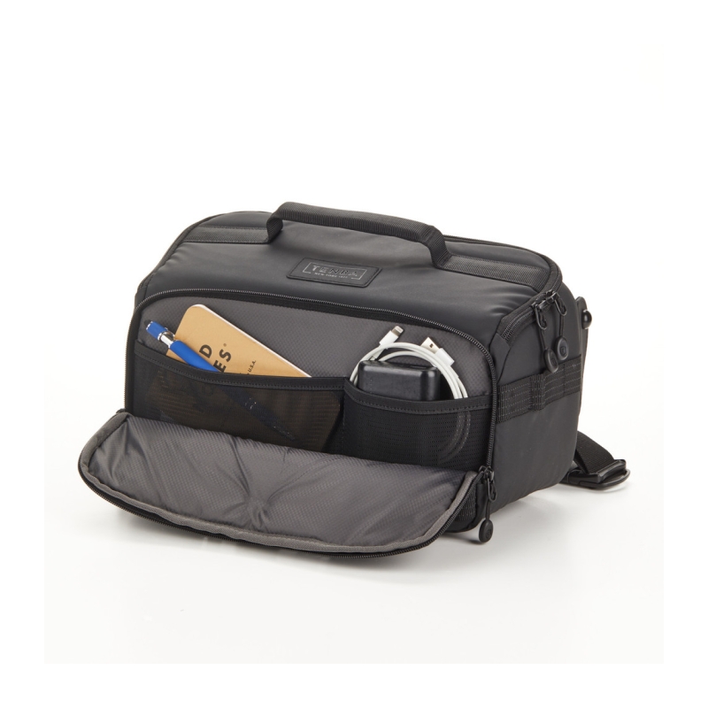 Axis v2 6L Sling Bag 637-762 - Black - DEMO