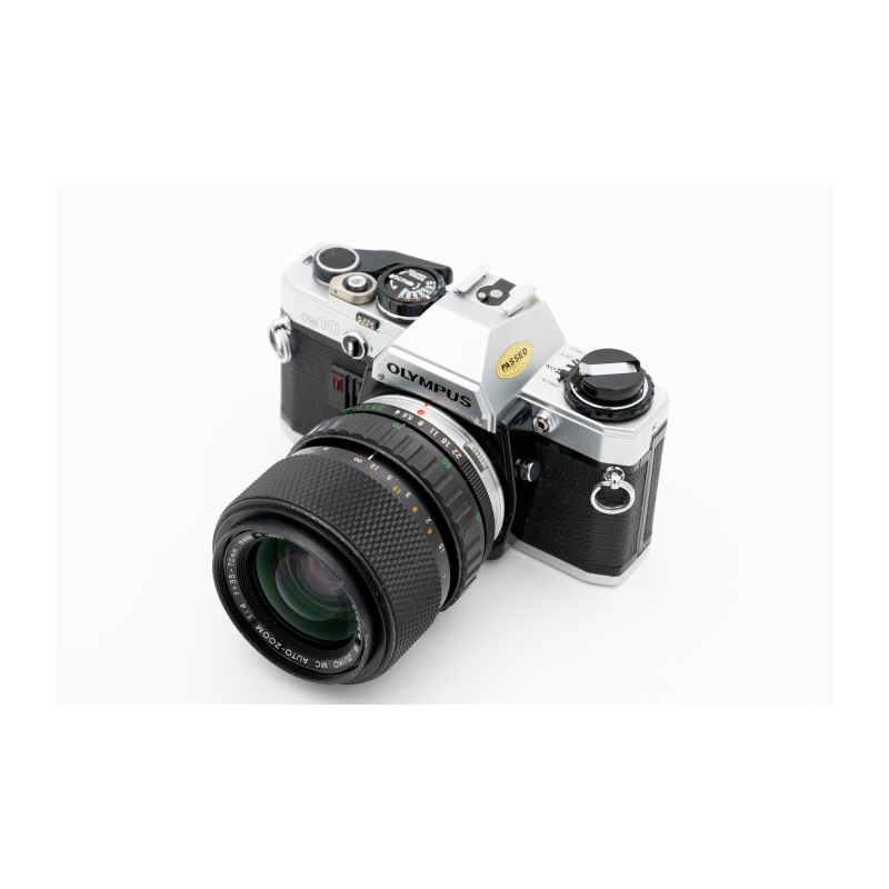 OM-10 + Zuiko MC Auto-Zoom 35-70mm f/4 – Occasion