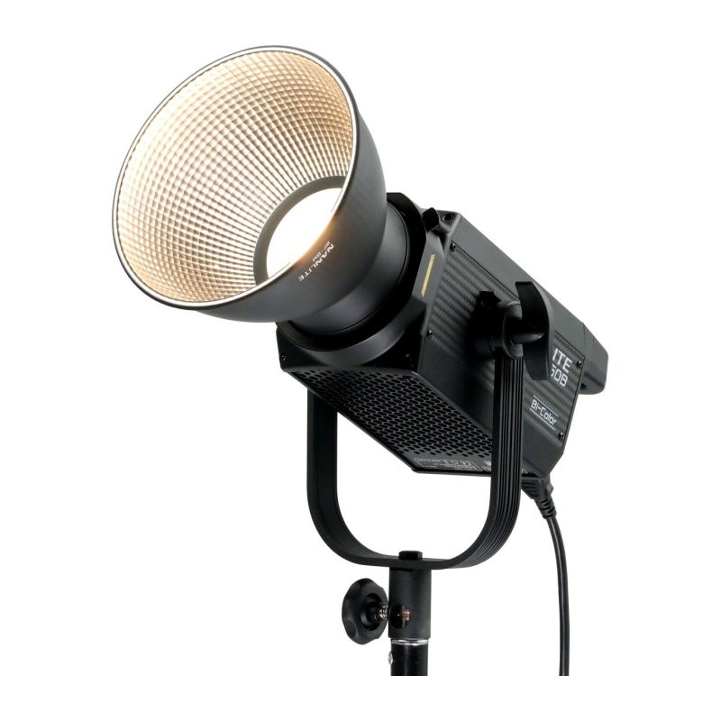 FS-150B LED Spot Light