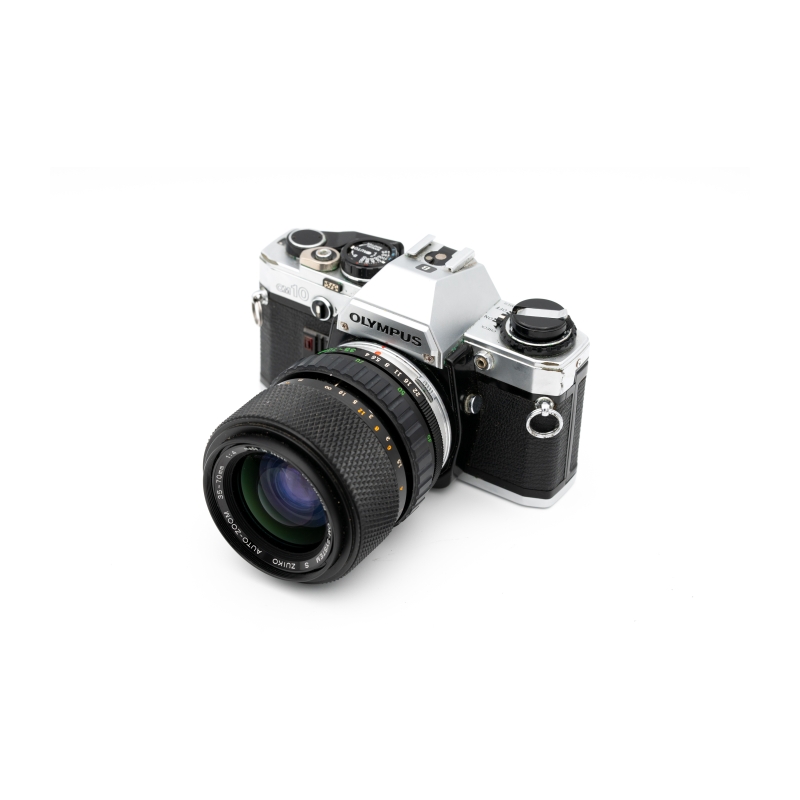 OM-10 + Zuiko Auto-Zoom 35-70mm f/4 – Occasion