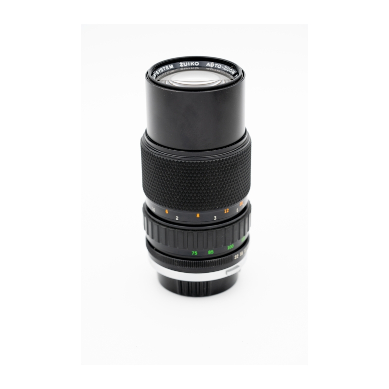OM-2N + Zuiko 50mm f/1.8 + Zuiko 75-150mm f/4 – Occasion