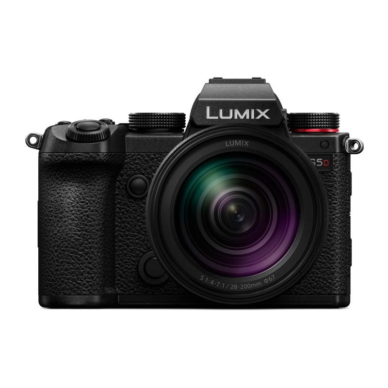 LUMIX S5D Black + S 28-200mm f/4-7.1