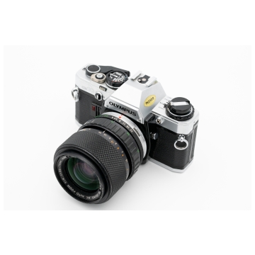 OM-10 + Zuiko MC Auto-Zoom 35-70mm f/4 – Occasion