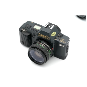 T70 + nFD 50mm f1.8 Occasion