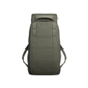 hugger backpack 30L moss green